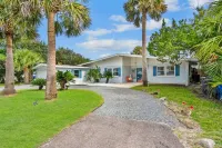 Heated Pool Mini Golf Walk to Beach Beach Gear Hotels in Butler Beach