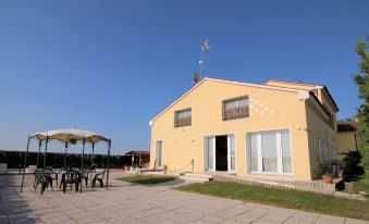 Holiday Countryside Home with Swimming Pool Sauna Less Than 20km from the Sea