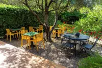 Hotel les Oliviers Hotels in Flayosc
