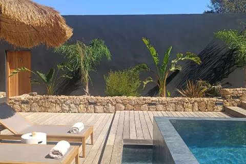 Hôtel les Suites du Maquis