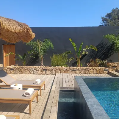 Les Suites Du Maquis Hôtels à proximité de : Golf de Sperone