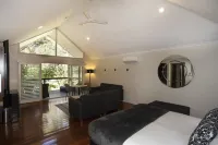 Songbirds Rainforest Retreat