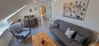 Schöne 3 Zimmer Wohnung mit Klimaanlage, Zentral und Naturnah