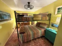 Charming, newly renovated pet-friendly, lake front cottage on Little Wolf Pond!