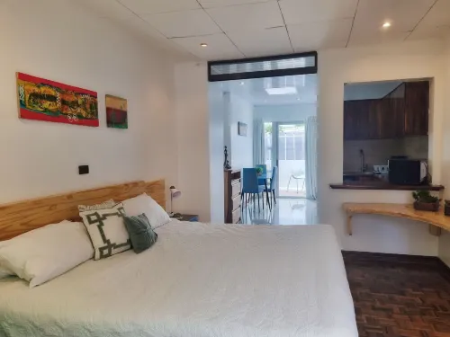 714 Studios - Apartments