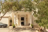 Noya By Dhara Hotels - parking