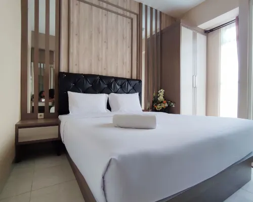Comfortable and Modern 1Br Without Living Room at Amartha View Apartment Hotels in Ngaliyan