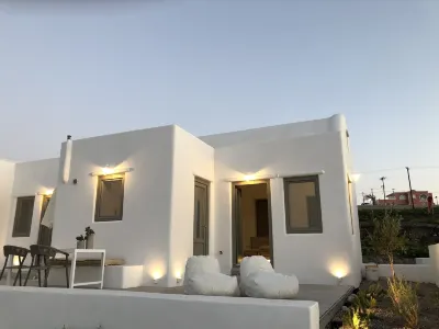 Nice Villas Hotels in Santorini