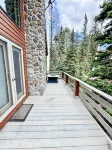Escape into Nature - Cozy Beaver Cabin by Eagle Point Ski Resort & Puffer Lake