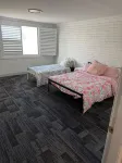 2 bedroom Apartment in CBD- great for business trip /family weekend. sleeps 7