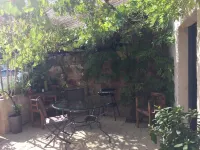 Pretty studio with calm on the heights of Cannes, 10 minutes from the Croisette.