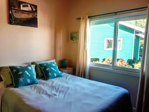 The Dolphin House - A Serenity Beach Cottage