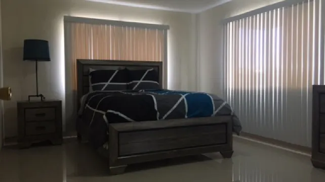 Must See! Private 2 bedroom/1 Ba Free parking/Free WiFi/3 AC units