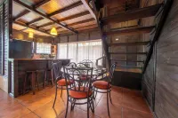 The Toucan Nest - 4BR AC, Gated, Pool.  Enjoy!