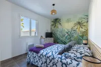 Villa 3ch Moderne Piscine Chauffée Clim Hotels in Cessenon-Sur-Orb