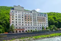 Azimut Hotel Freestyle Rosa Khutor Hotel in zona Krasnaya Polyana Mountain Cluster