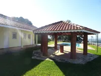 Vista das Águas farm in Igaratá - Swimming pool, TV, wifi, etc.