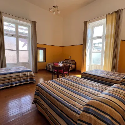 Hotel Isabel โรงแรมใกล้ตอร์เร ลาติโน