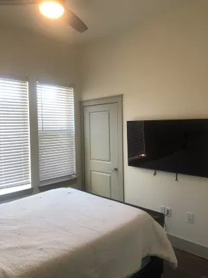 Great Cozy Pad ! Located central of dallas!