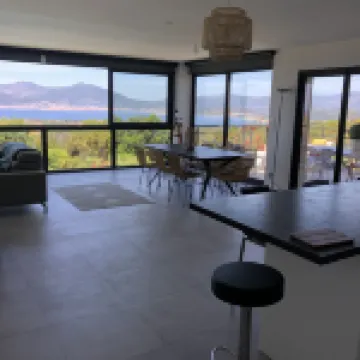 PORTICCIO NEW CONTEMPORARY VILLA PANORAMIC SEA VIEW HEATED POOL Hotels in Albitreccia