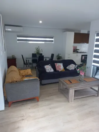 MODERN 2 BED APARTMENTS WITH WHEELCHAIR ACCESS