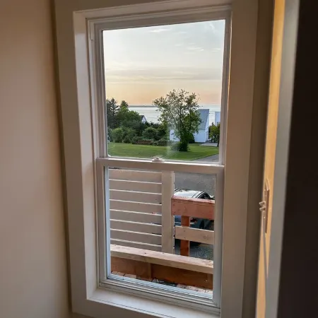 Zenora condo near the sea