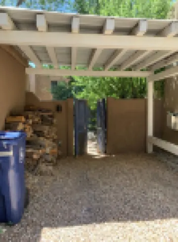 Luxurious and sanitized Studio, original adobe walls, wood floor, real sanctuary