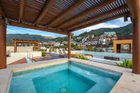 Luxury Condo in Old Town, 2 Blocks from the Beach
