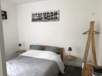 APARTMENT 1.5 kms FROM THE LANDING BEACHES