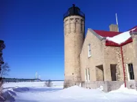 5br 1 Ba Cottage In The Heart Of St. Ignace