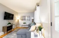 Simple and Sweet I 2 BR 1 BA Home in Lansing