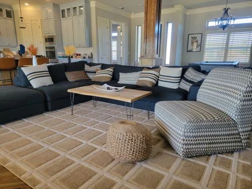 Luxury lake front retreat! Family and pet friendly with fishing access!