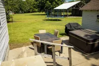 Bountiful Cabin + Hot Tub