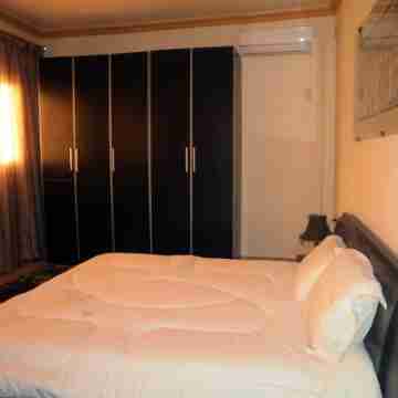 Beautiful view of the Pyramids, with air conditioning, WiFi, and touristic guide Rooms