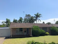 3 bedrooms - sleeps 6