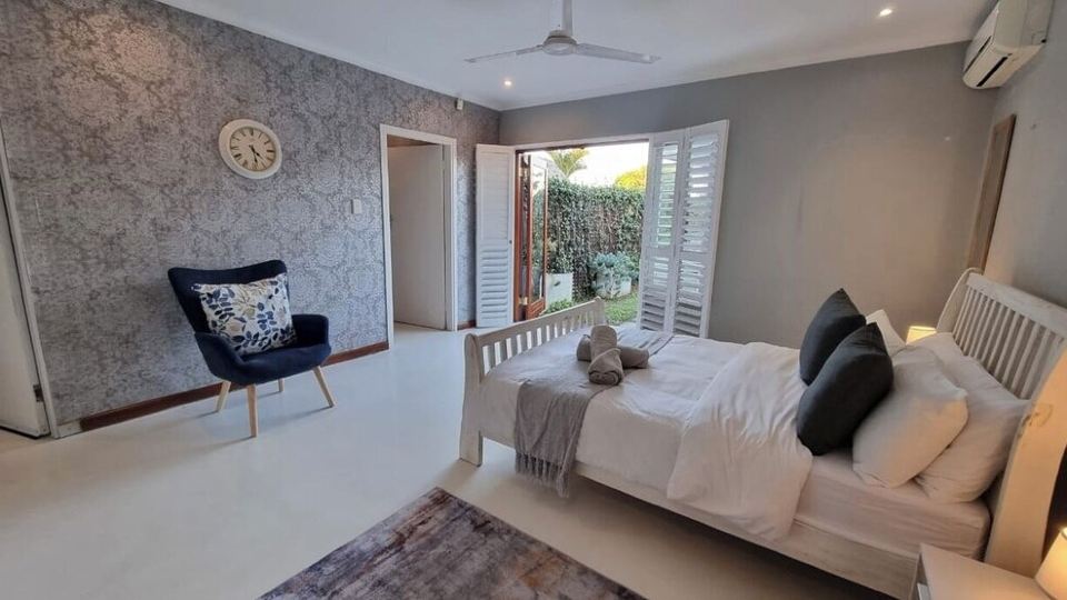 Spacious and secure modern home with exquisite views