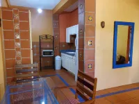 Private, Cozy, 2 Bedroom Suite - 2 Minutes from the Beach!