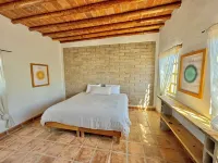 NEW Casa Verde San Juanico Scorpion Bay - Starlink Wifi, Gated,Walk to 1st Point Hotels in Comondu Municipality