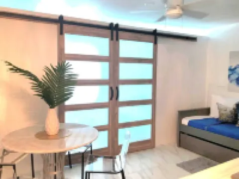 LUX! Jr ONE BD AT ESJ TOWERS, VIEW,LOCATION,SO CHIC!