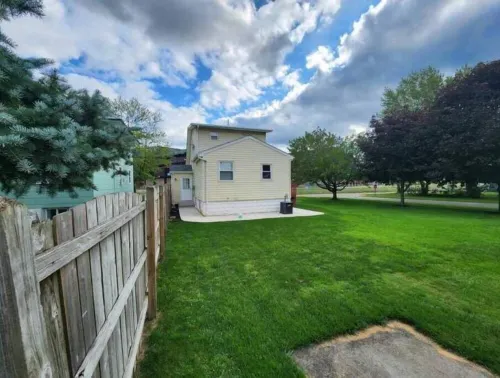 Comfy 3BR 6min drive Downtown Harbor Center, Buffalo Bills fan favorite. Hotels in Lackawanna