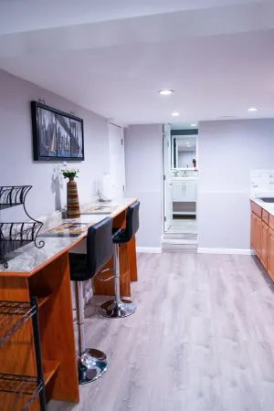 1-bedroom vacation home 12 minutes from Bronx Zoo