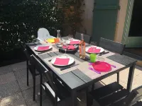 Air-conditioned Mazet with pool, terrace, wifi, near the beach