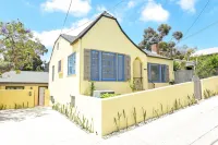 Charming 1920s Mariposa Cottage Heart Of Hillcrest Hotels in Balboa Park