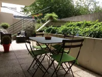 Walk to train and shopping with unique outdoor private space in the city