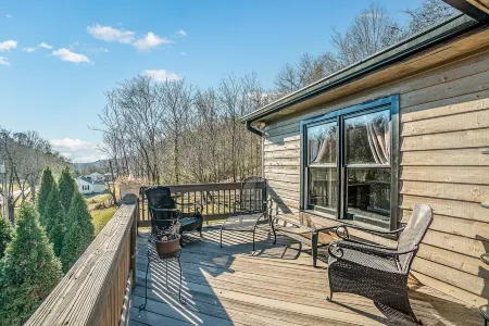 Snow Creek Retreat 20 Minutes South of Franklin