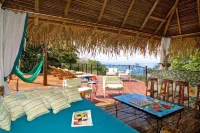 Spacious Villa, 3 Pools, Rooftop Sundeck, Ocean Views, Chef Included