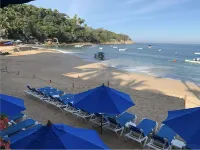 Ocean Front Villa, Hot Tub, Heated Pool, Chef, Beach, Multiple Terraces, 10 beds