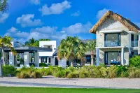 Cayuco 6-Luxury Ocean Villa on Hole #5 of Punta Espada w/Staff Close to St Regis Hotels in 