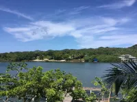 Sunrise Harbor, Roatan's Premier Vacation Retreat