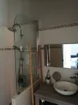 Charming independent studio in Martigues town center, swimming pool, spa